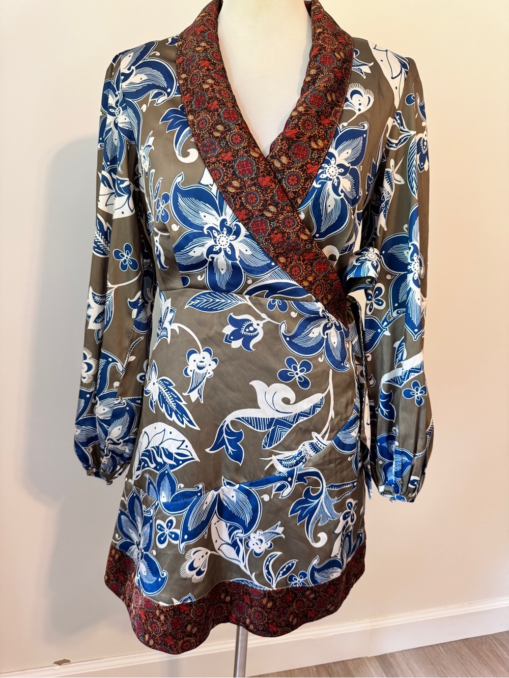 Fame Satin Floral Wrap Mini Dress Blue Boho Farm Size Small long sleeve